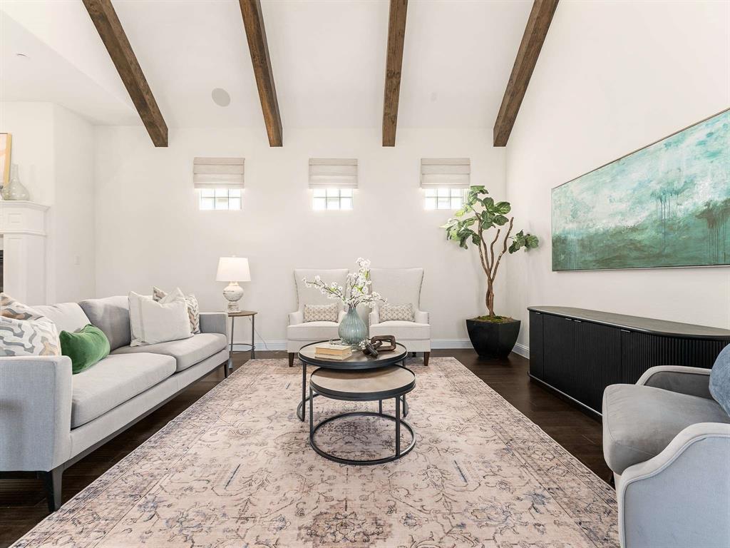 910 Marie Drive Allen, TX 75013 - Photo 15 of 38 a living room with furniture and a potted plant