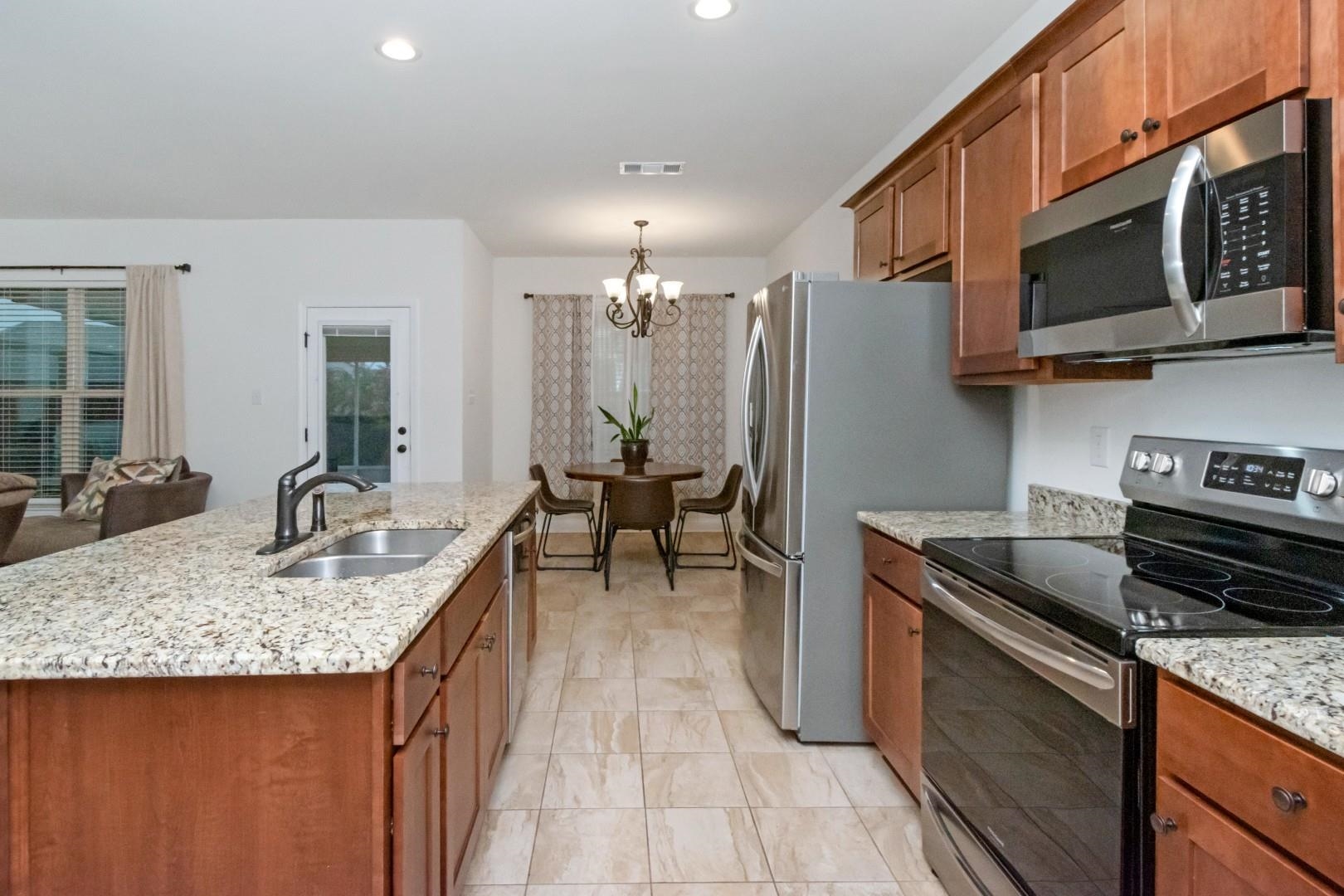 10714 Brodick Loop Daphne, AL 36527 - Photo 4 of 26 Kitchen