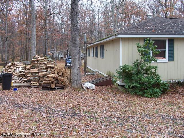 5330 Minks Pond Road Bushkill, PA 18324 - Photo 4 of 21 Side View