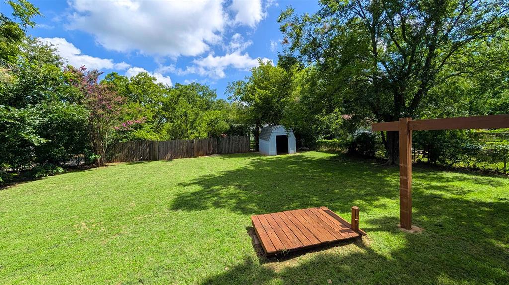 1929 Collier Drive Denison, TX 75020 - Photo 27 of 31