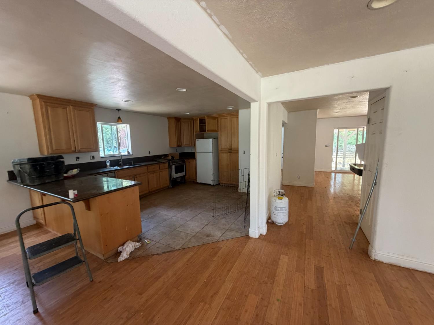 13971 Ryans Ranch Road Grass Valley, CA 95945 - Photo 3 of 28