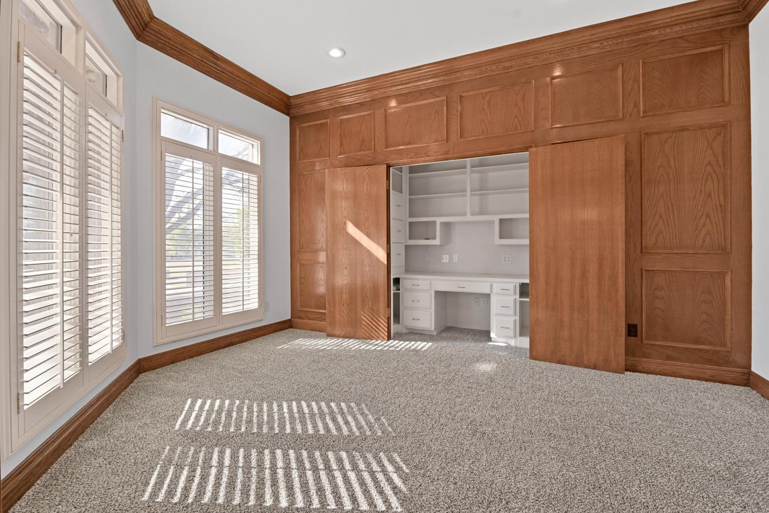 3409 Canyon Road Lubbock, TX 79403 - Photo 11 of 35 Fabulous Built-ins in the Study