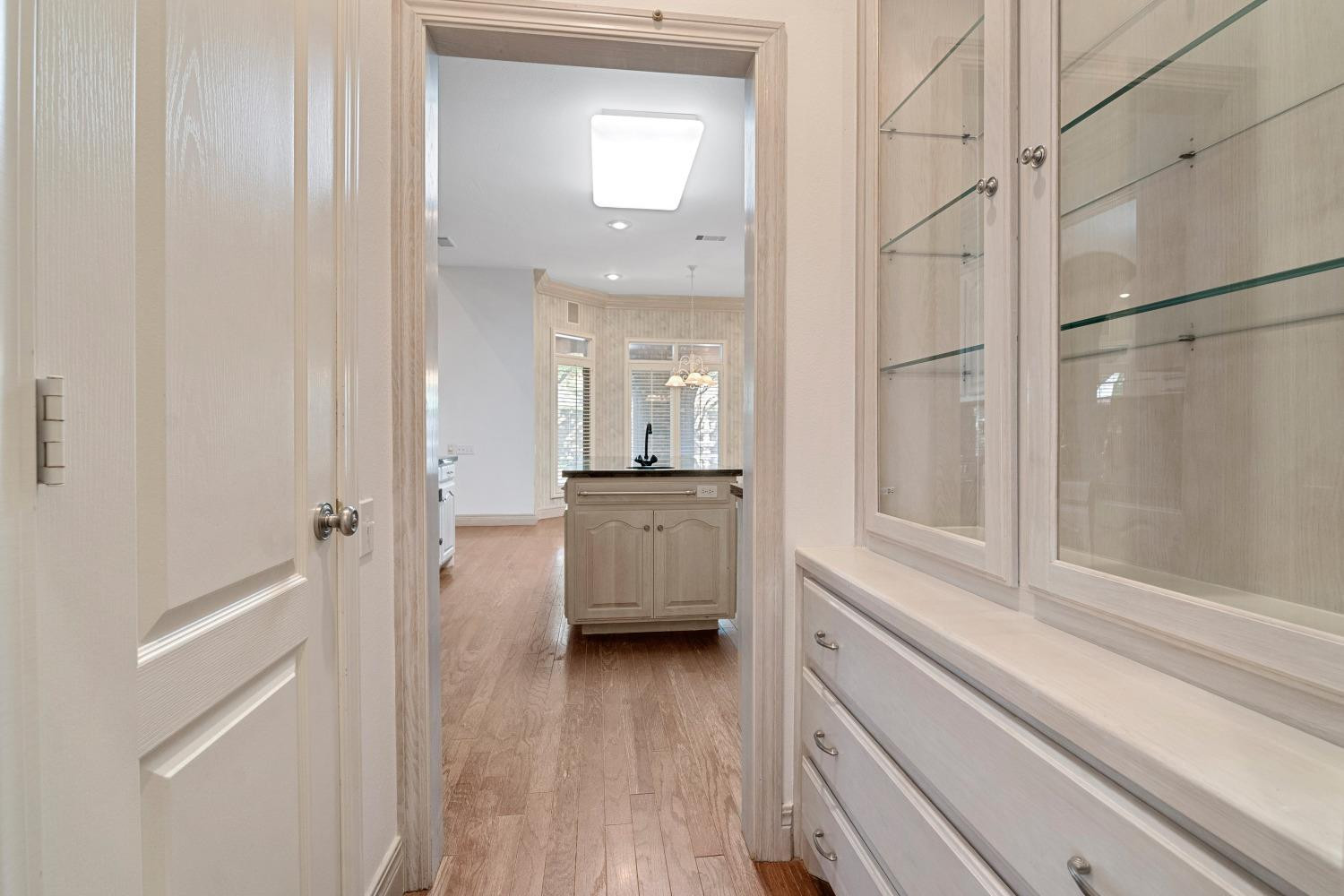 3409 Canyon Road Lubbock, TX 79403 - Photo 17 of 35 Pantry and Hutch