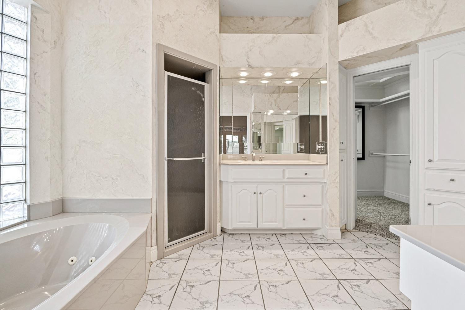 3409 Canyon Road Lubbock, TX 79403 - Photo 20 of 35 Master Bath