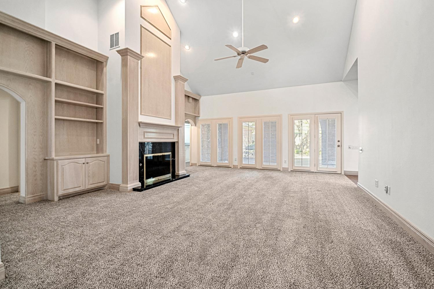 3409 Canyon Road Lubbock, TX 79403 - Photo 3 of 35 Living Room