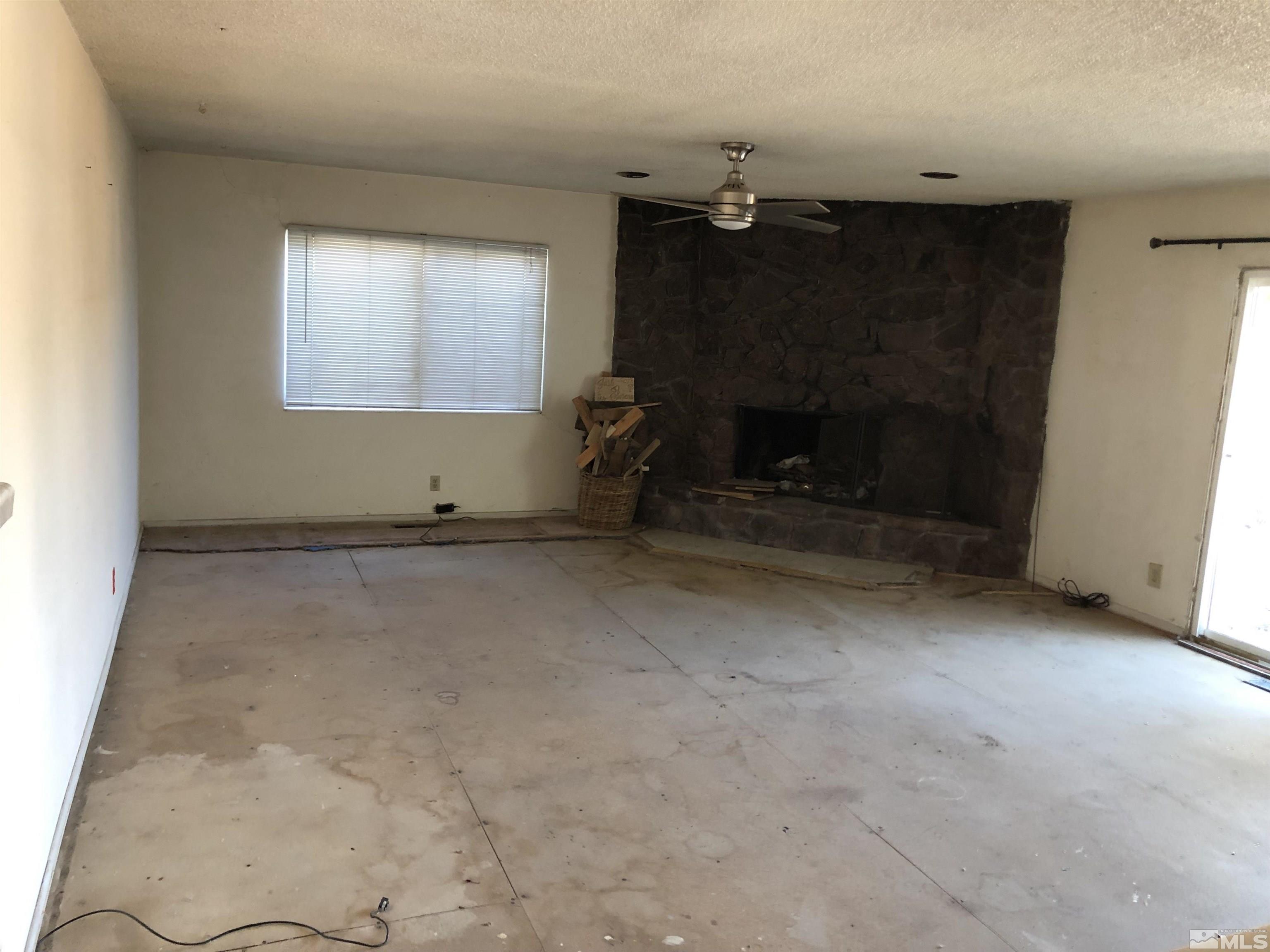 901 Thoma Street Reno, NV 89502 - Photo 5 of 11 Photo 5