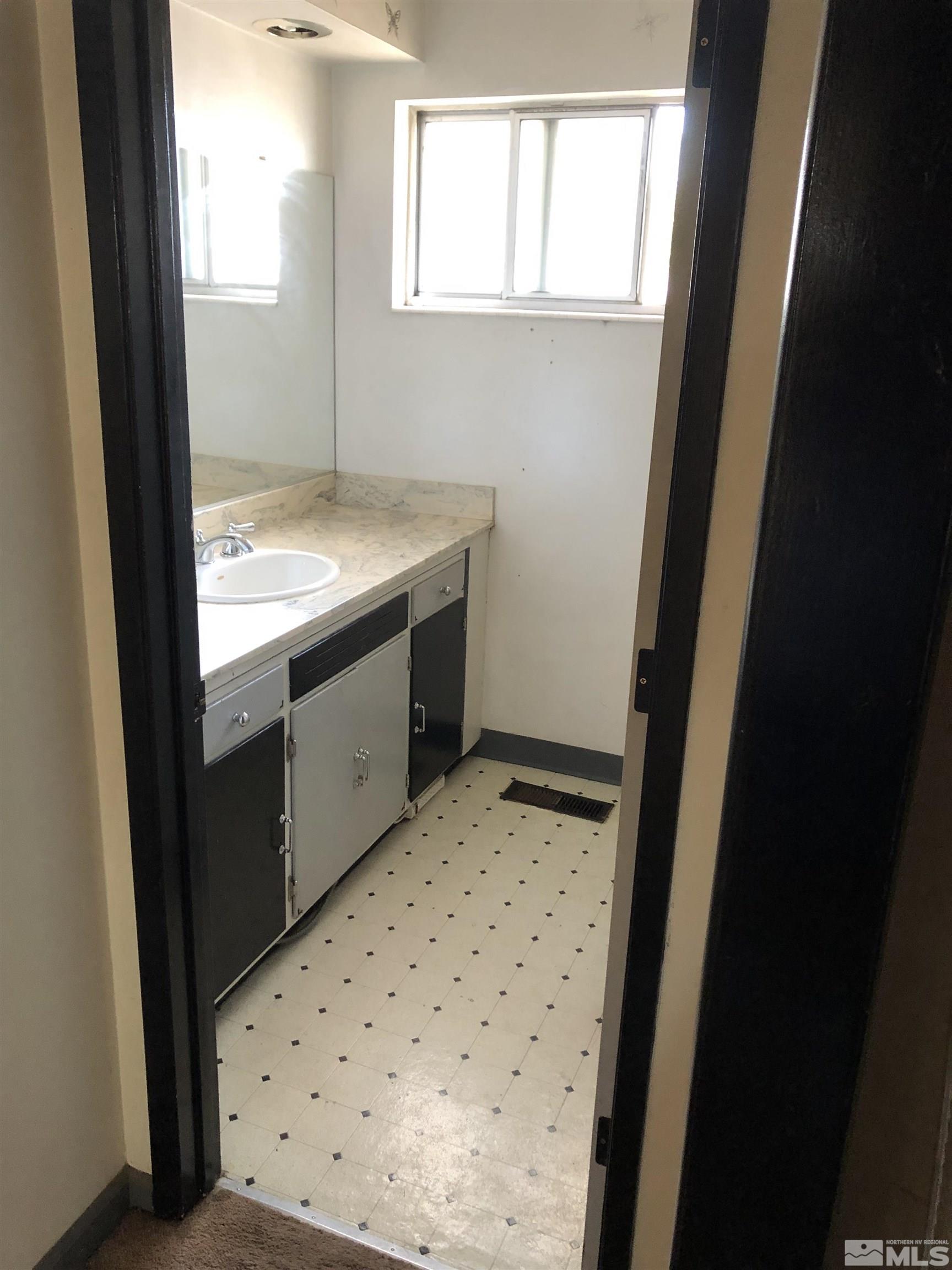 901 Thoma Street Reno, NV 89502 - Photo 10 of 11 Photo 10