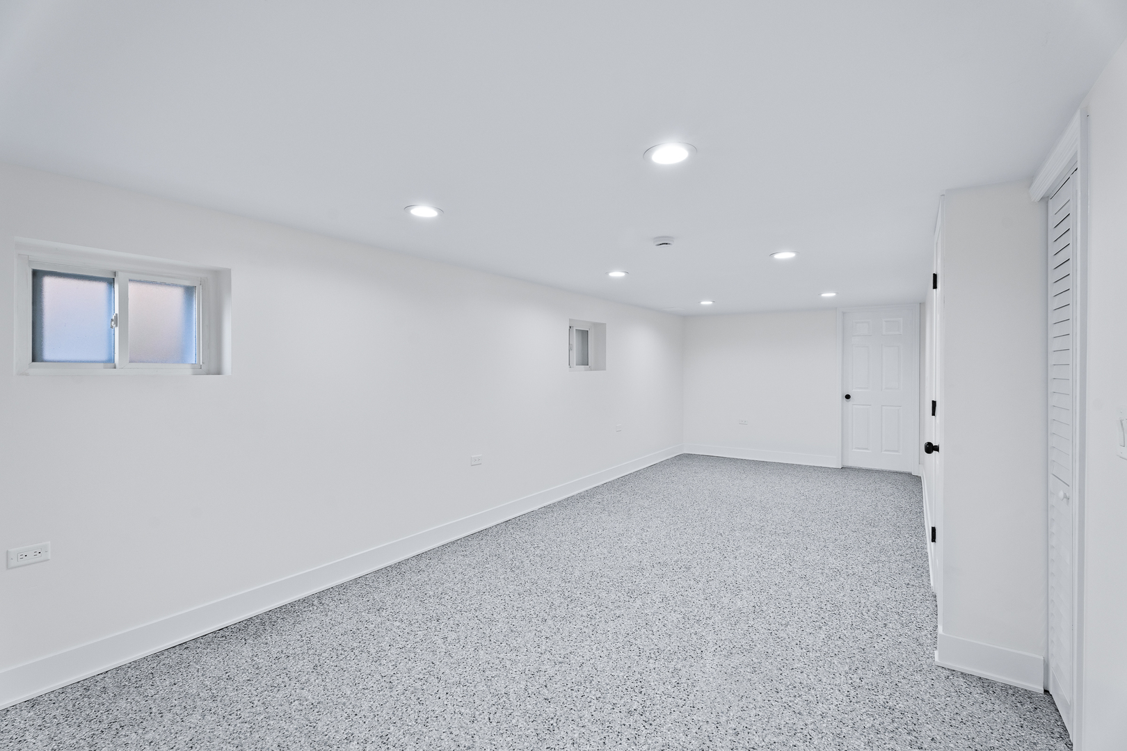 5253 South Mobile Avenue Chicago, IL 60638 - Photo 14 of 21