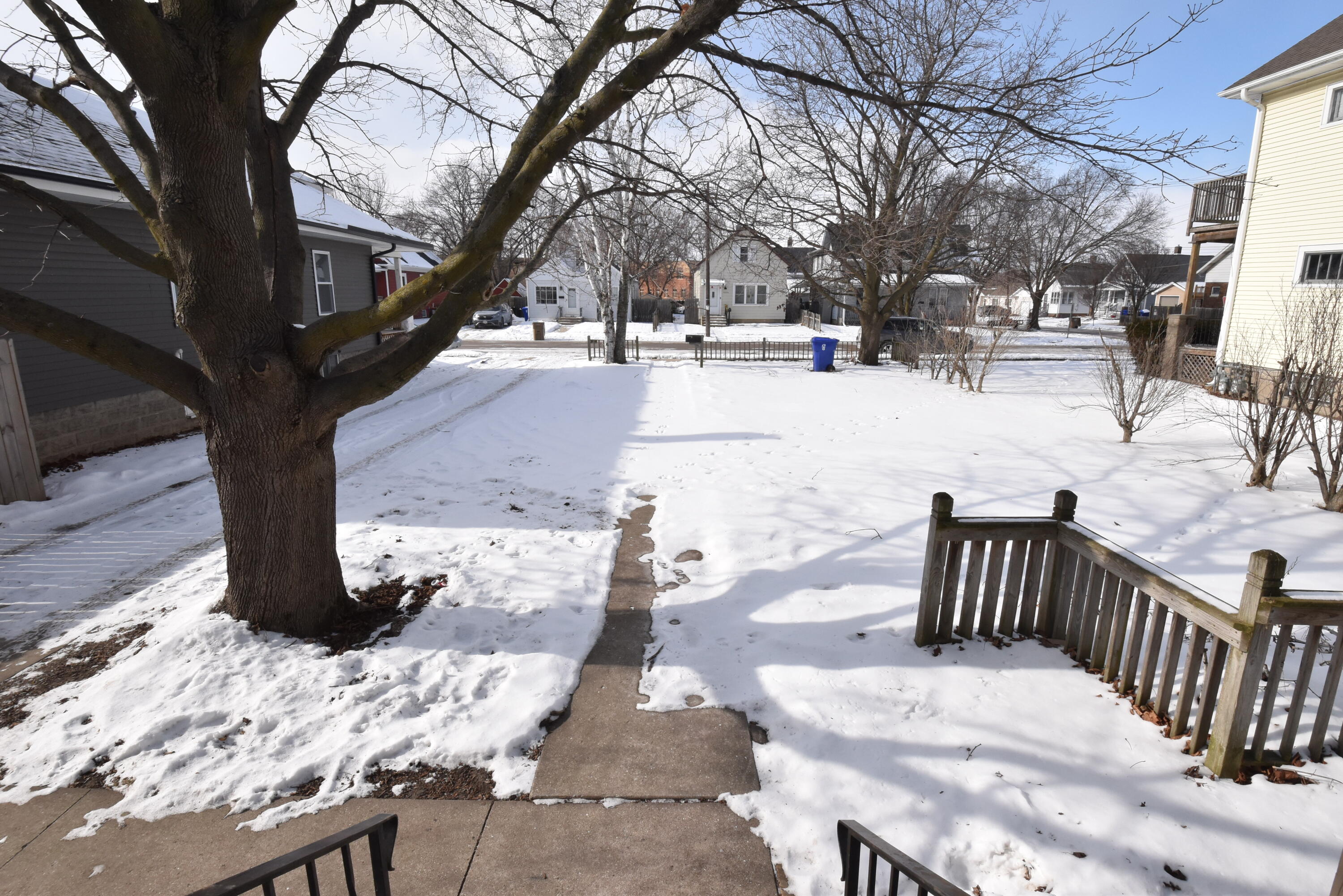4607 25th Avenue Kenosha, WI 53140 - Photo 2 of 35 View from front door