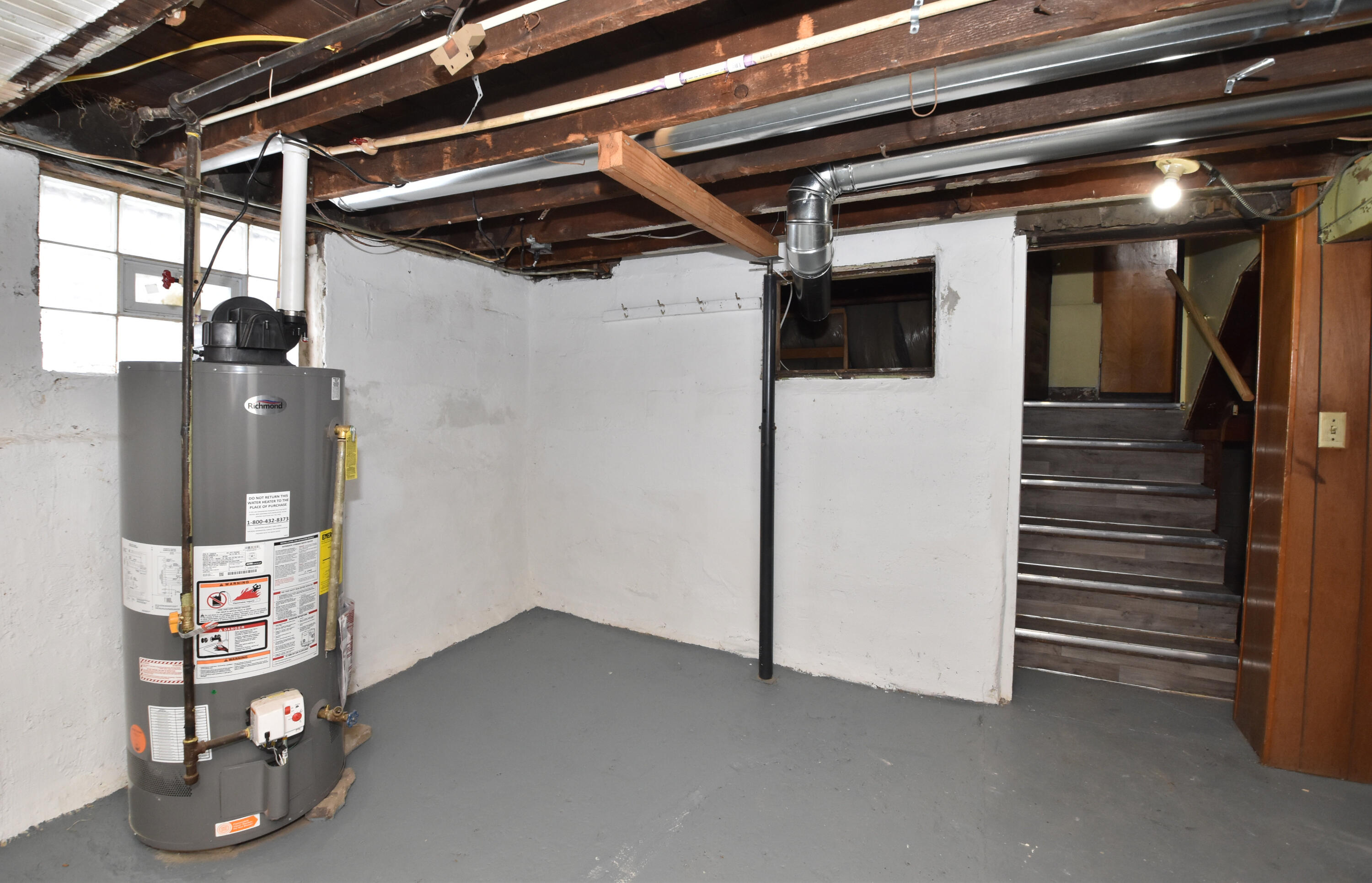 4607 25th Avenue Kenosha, WI 53140 - Photo 23 of 35 Basement