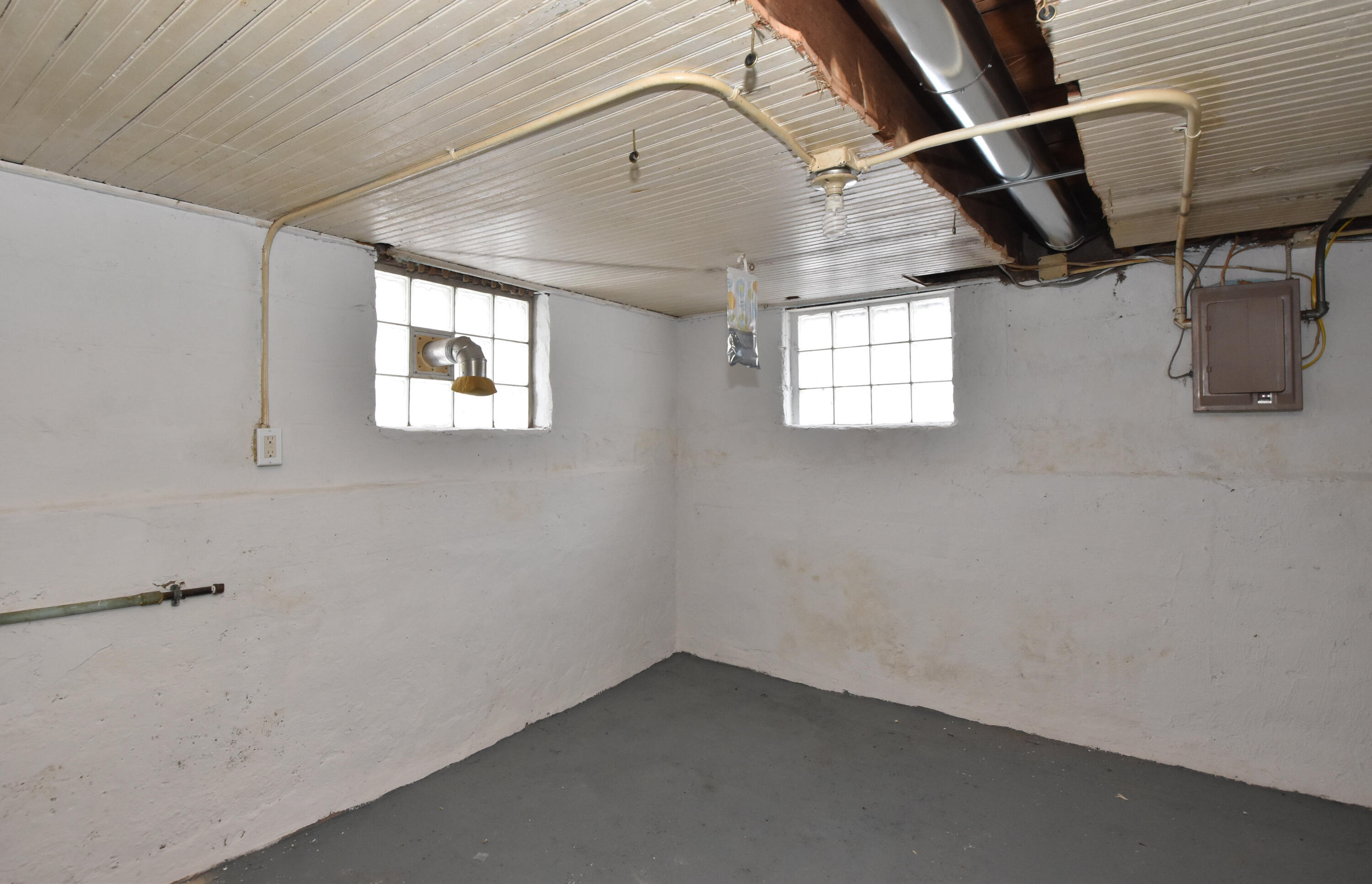 4607 25th Avenue Kenosha, WI 53140 - Photo 24 of 35 Basement