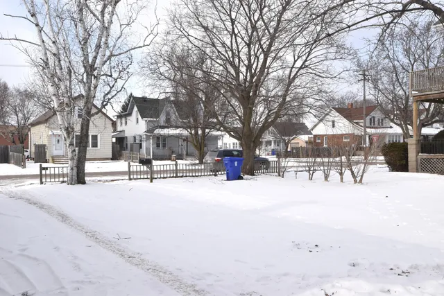 $229,900 | 4607 25th Avenue, Kenosha, WI 53140