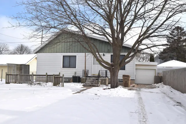 $229,900 | 4607 25th Avenue, Kenosha, WI 53140