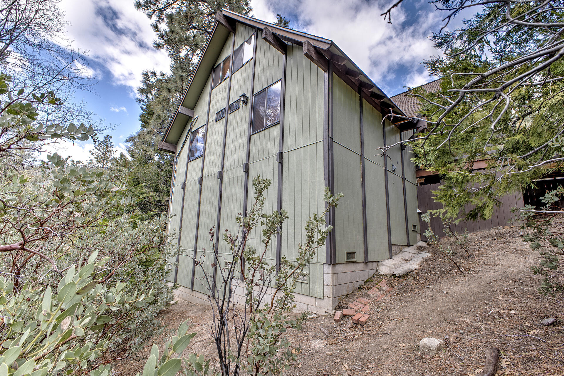 25105 Cougar Road Idyllwild, CA 92549 - Photo 40 of 48 IMG_0588