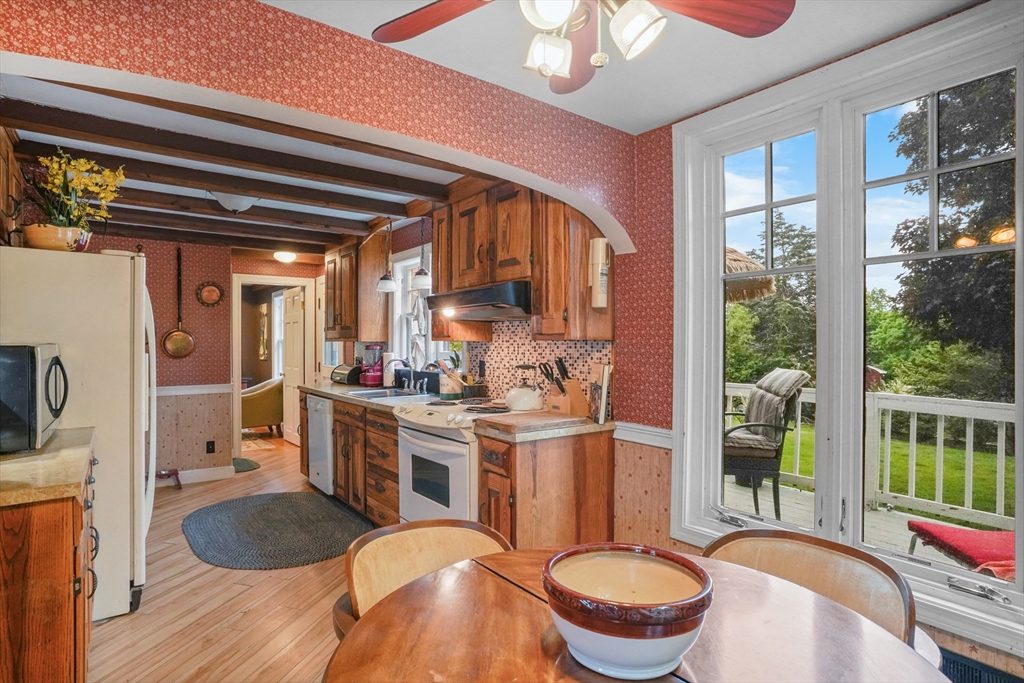 207 Topsfield Road Wenham, MA 01984 - Photo 18 of 20