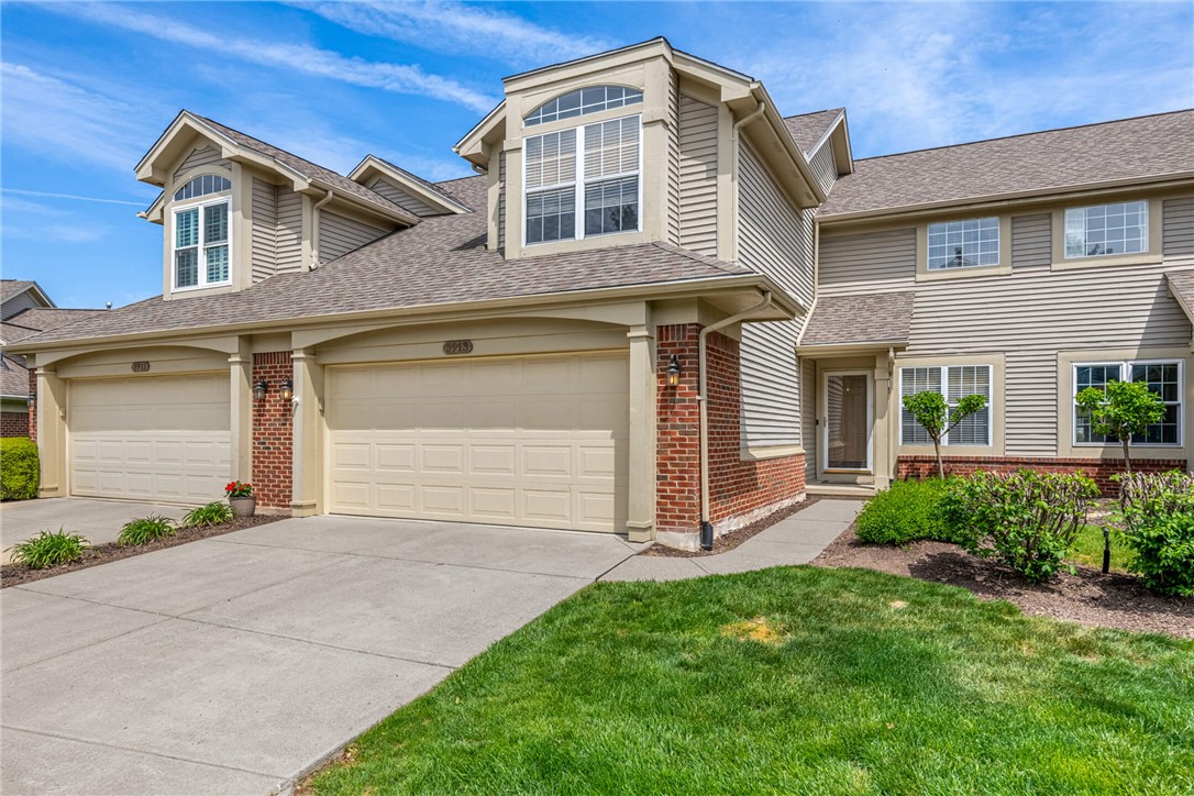 3913 East Summit Ridge Drive Beavercreek, OH 45430 - Photo 2 of 39