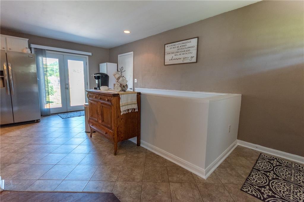 3032 North Marr Road Columbus, IN 47203 - Photo 11 of 21 Gallery Image 11
