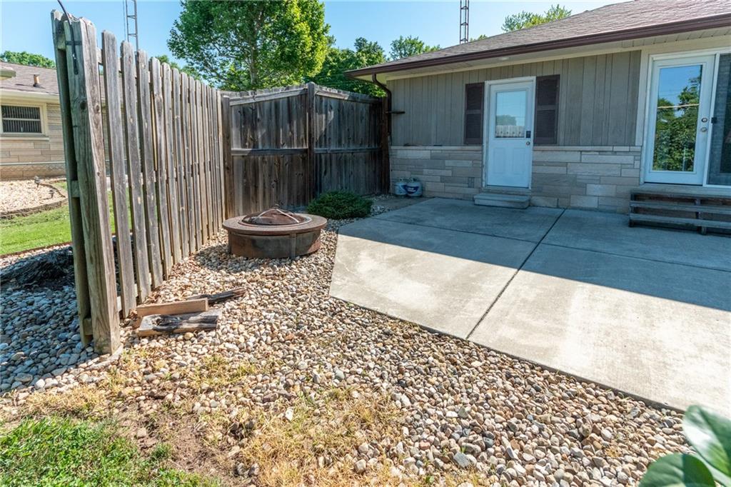 3032 North Marr Road Columbus, IN 47203 - Photo 19 of 21 Gallery Image 19