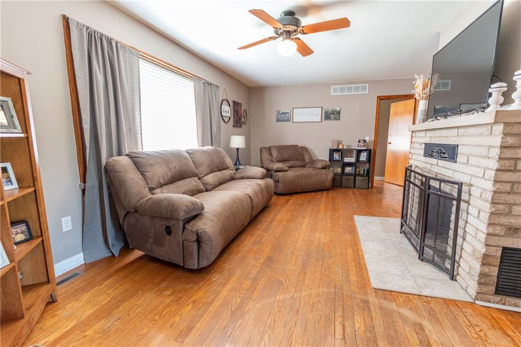 3032 North Marr Road Columbus, IN 47203 - Photo 4 of 21 Gallery Image 4