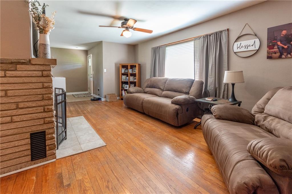 3032 North Marr Road Columbus, IN 47203 - Photo 5 of 21 Gallery Image 5
