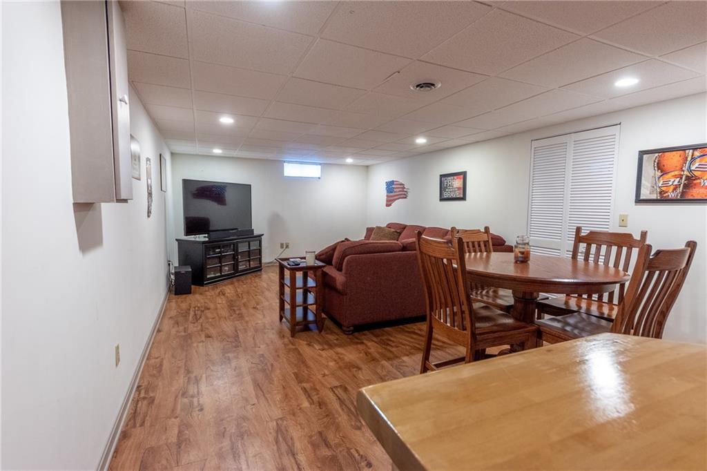 3032 North Marr Road Columbus, IN 47203 - Photo 9 of 21 Gallery Image 9