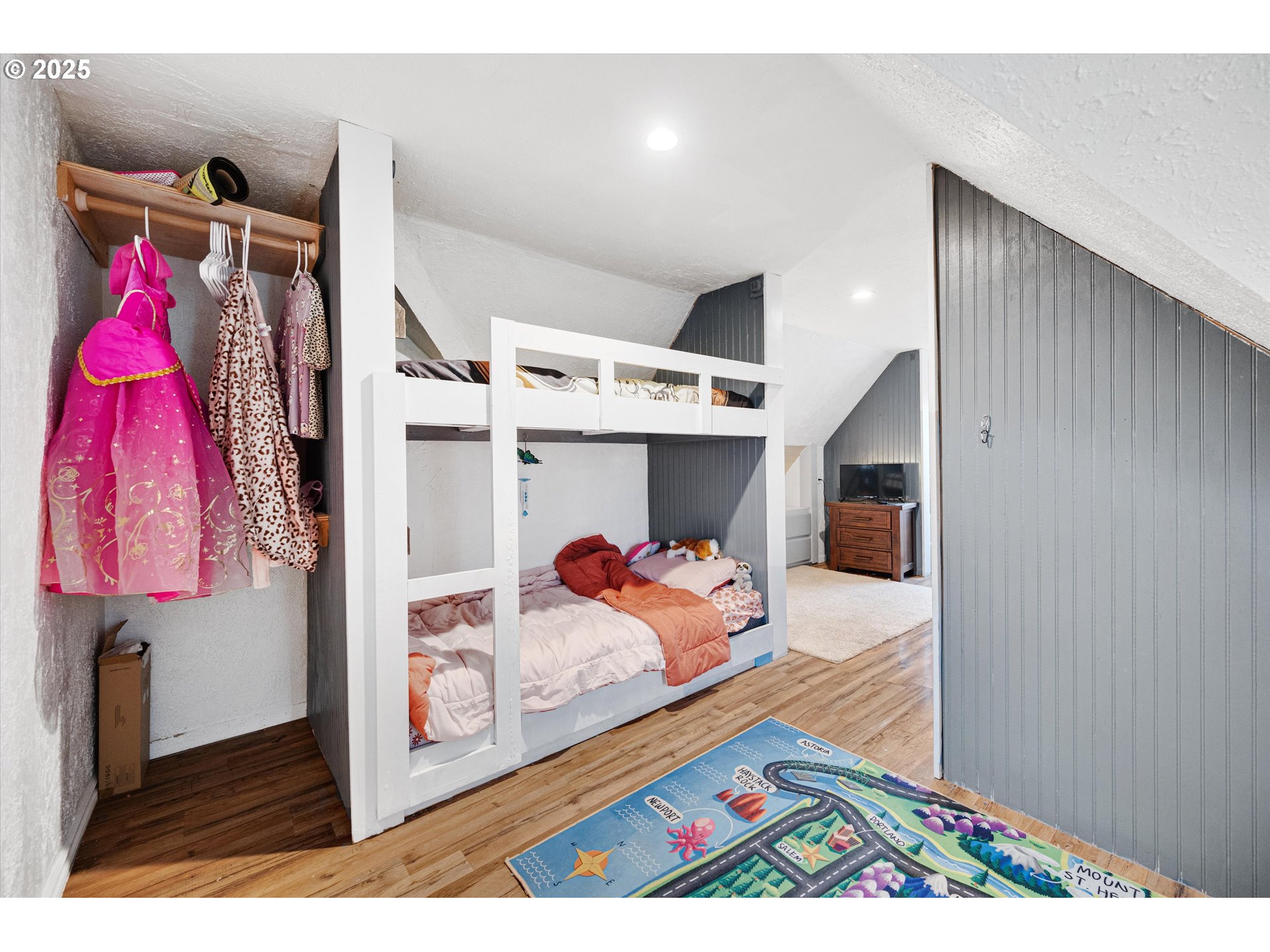 352 Northeast Polk Station Road Dallas, OR 97338 - Photo 22 of 27