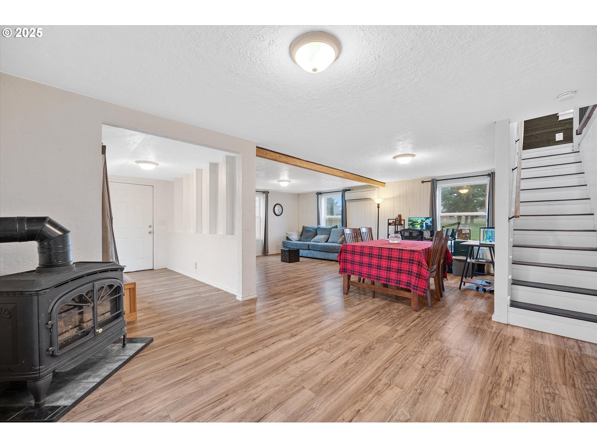 352 Northeast Polk Station Road Dallas, OR 97338 - Photo 5 of 27