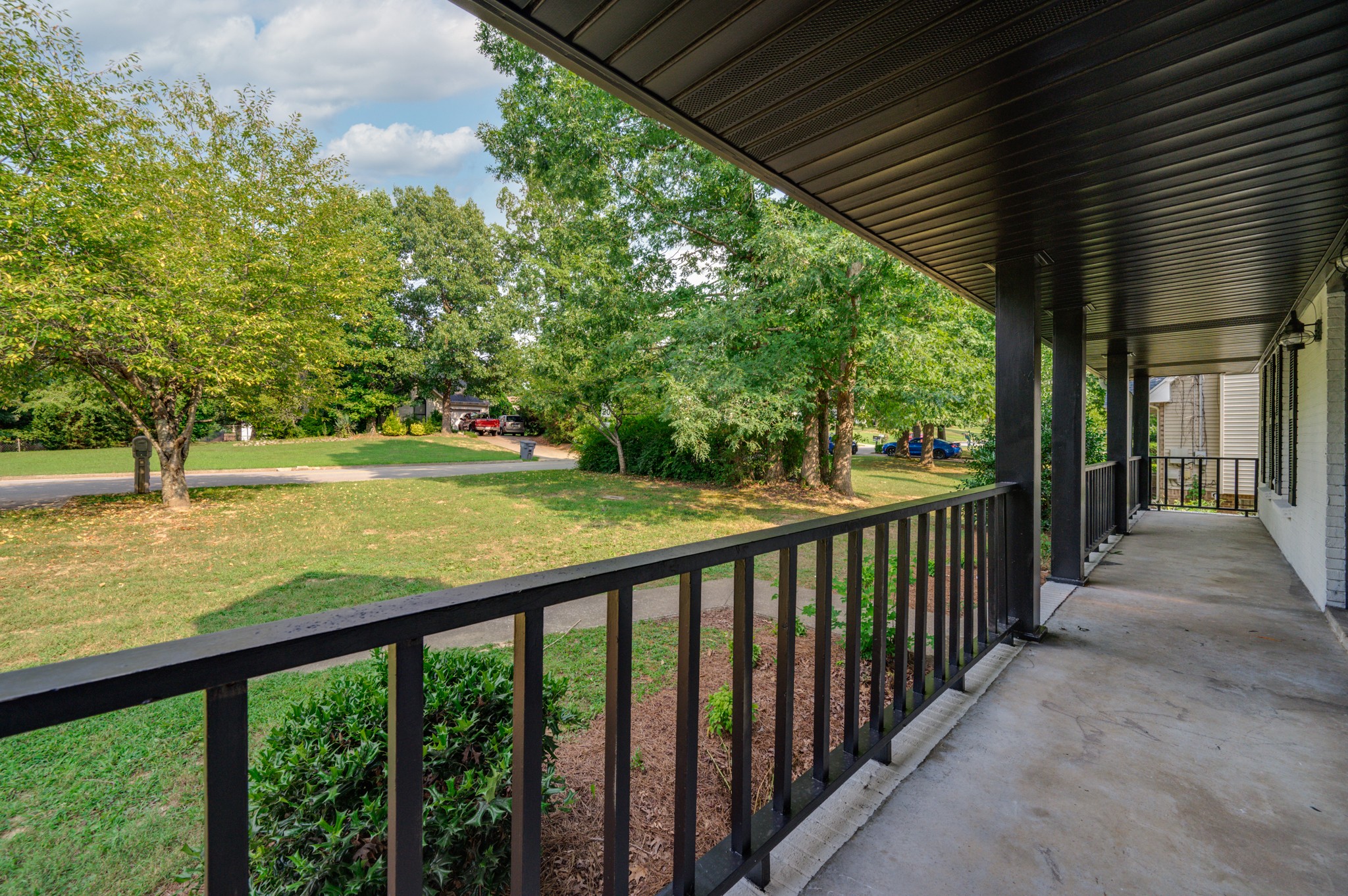 1636 Bevard Road Clarksville, TN 37042 - Photo 3 of 18 Gallery Image 3
