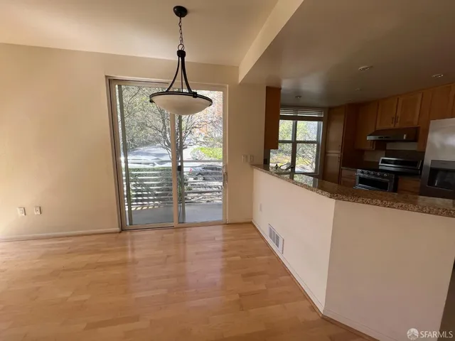 $589,000 | 301 Crescent Court, Unit 3214, San Francisco, CA 94134