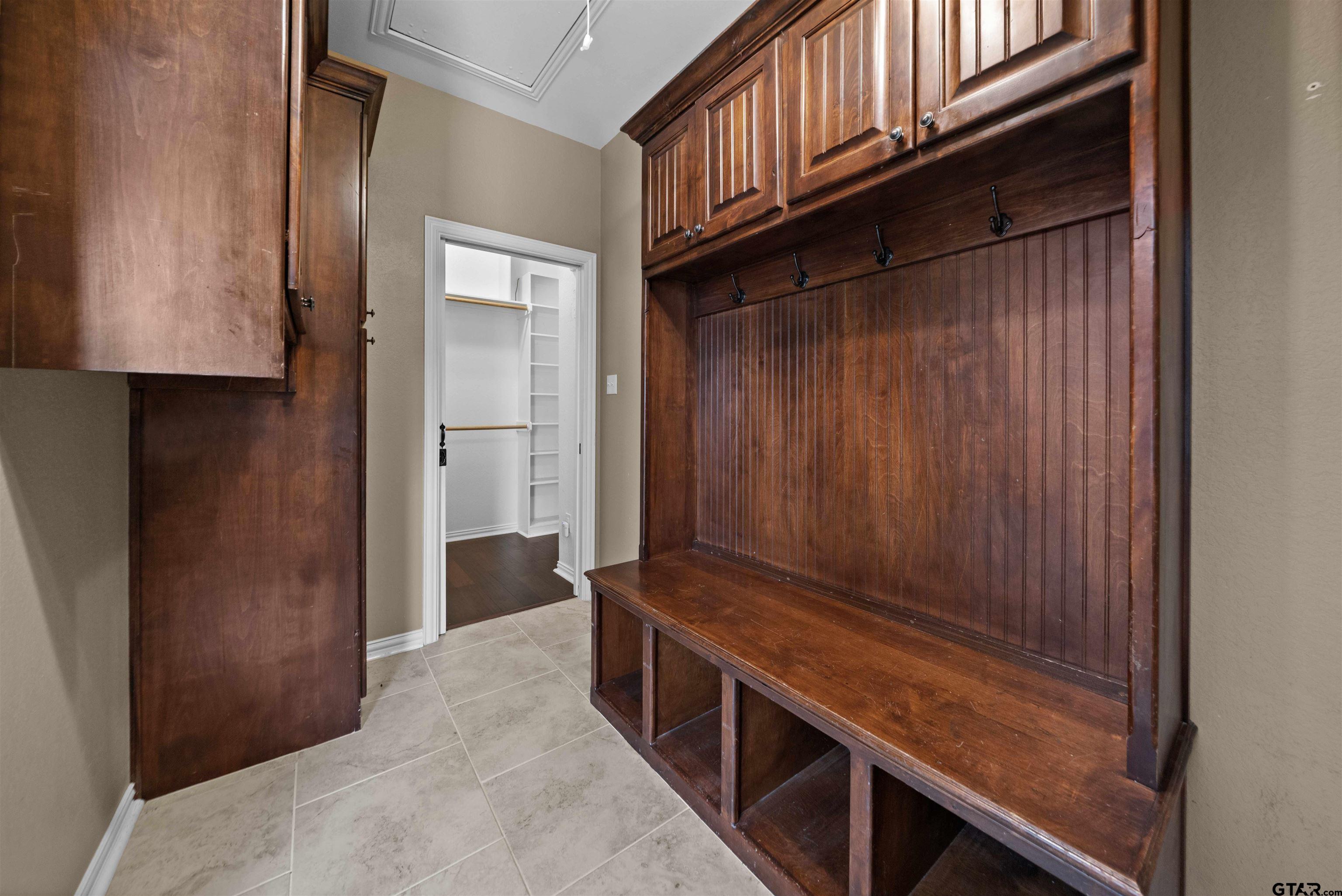 17153 County Road 1108 Flint, TX 75762 - Photo 29 of 45 a view of wooden floor and utility