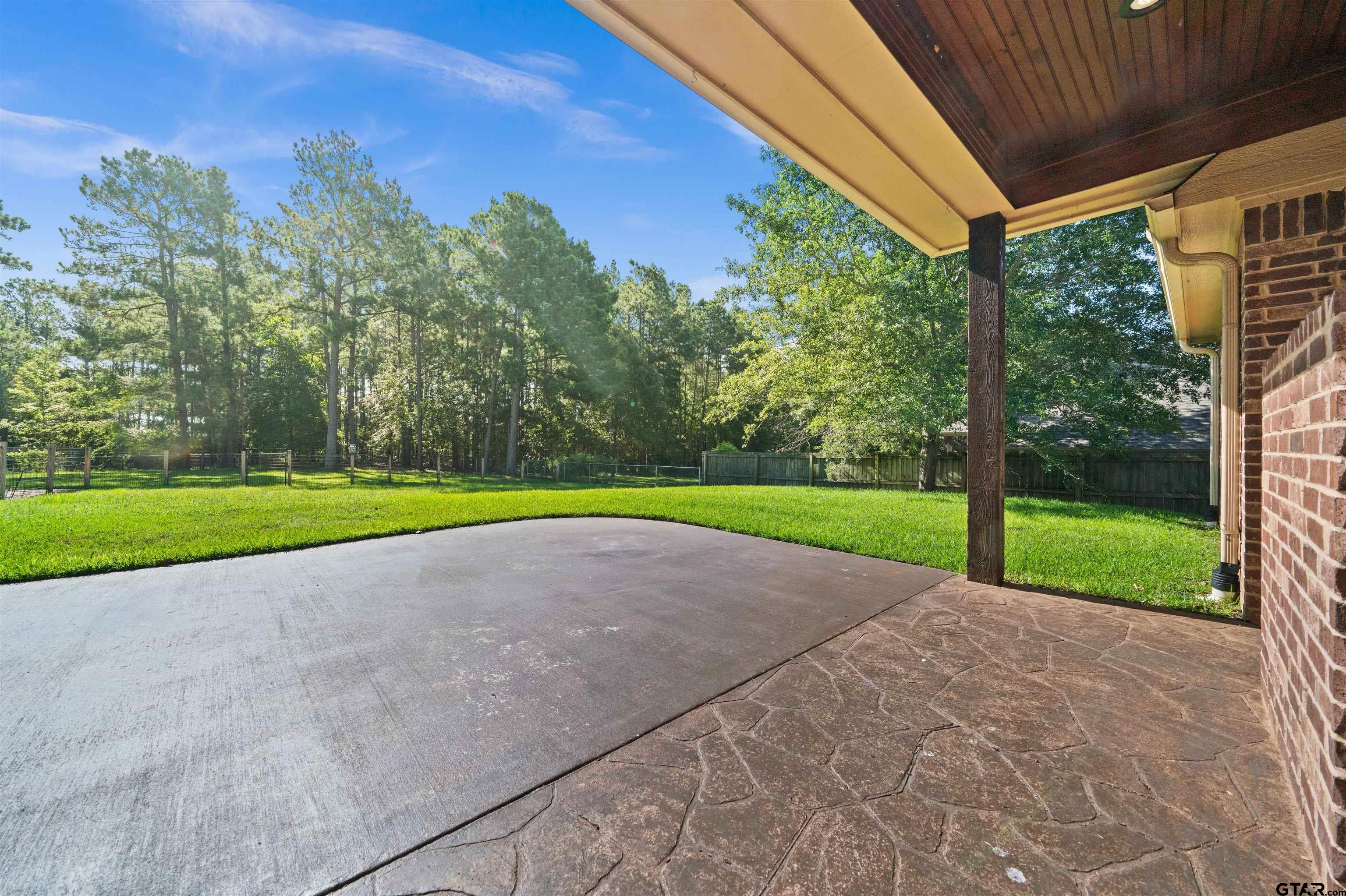 17153 County Road 1108 Flint, TX 75762 - Photo 41 of 45 a view of a garden with a small yard