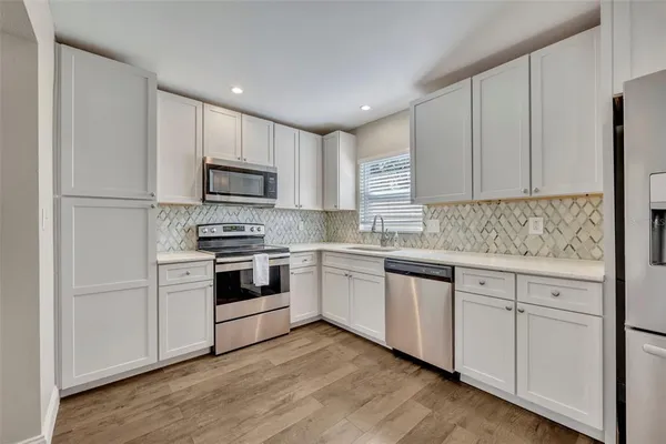$2,000 | 3202 Drake Drive, Orlando, FL 32810