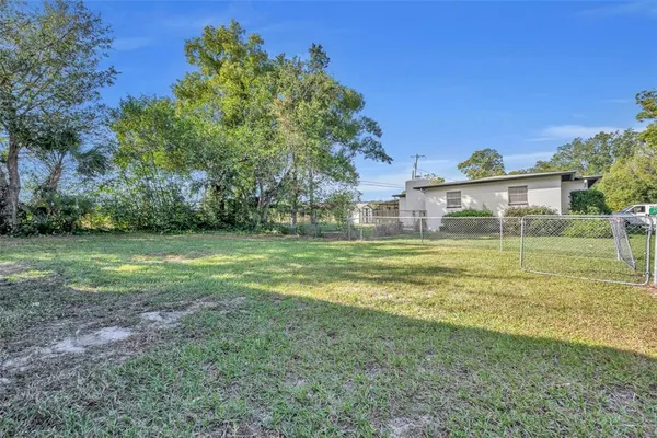 $2,000 | 3202 Drake Drive, Orlando, FL 32810