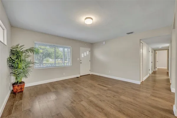 $2,000 | 3202 Drake Drive, Orlando, FL 32810