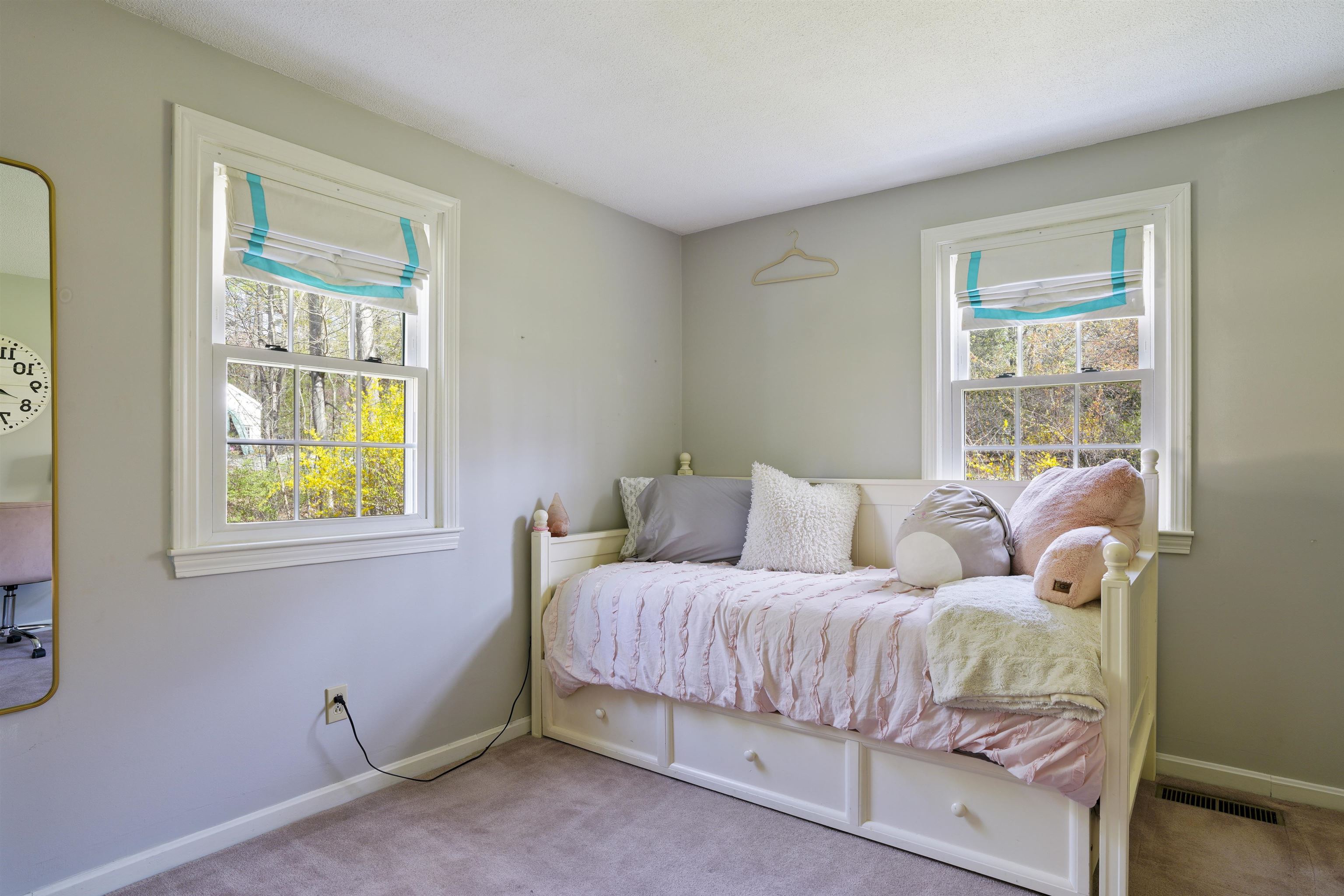 45 Gault Road Bedford, NH 03110 - Photo 21 of 40 Gallery Image 21