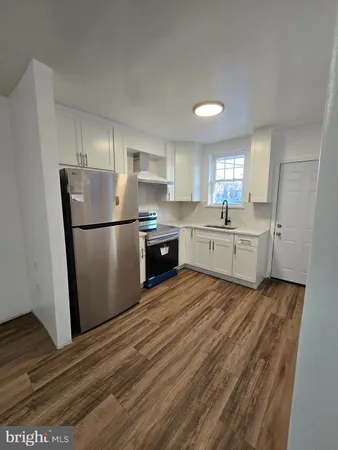 $1,800 | 94-00 West Nedro Avenue, Philadelphia, PA 19120