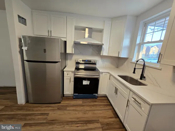 $1,800 | 94-00 West Nedro Avenue, Philadelphia, PA 19120