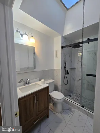 $1,800 | 94-00 West Nedro Avenue, Philadelphia, PA 19120