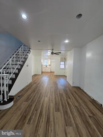 $1,800 | 94-00 West Nedro Avenue, Philadelphia, PA 19120