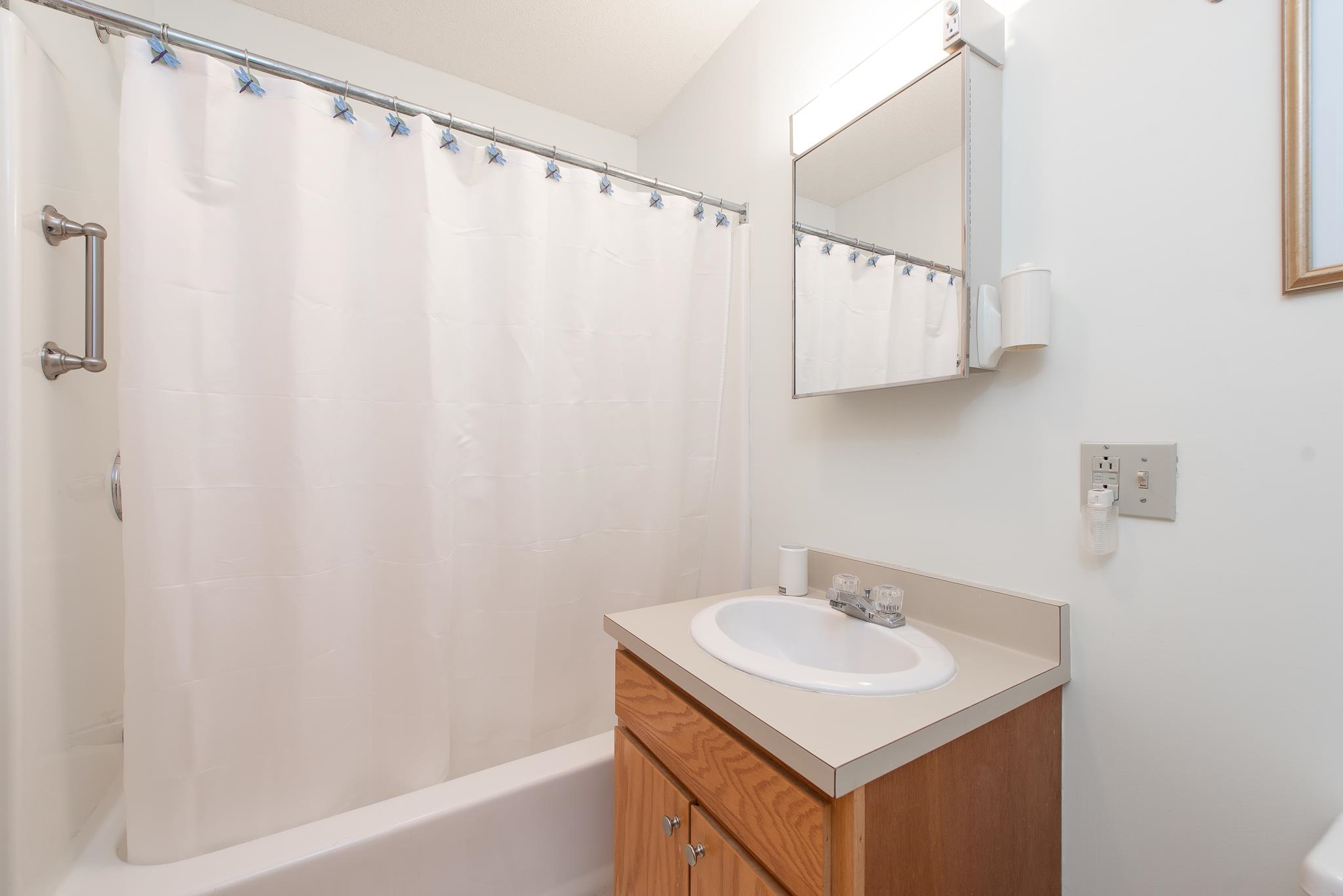 43 Tenney Brook Road, Unit C3 Plymouth, NH 03264 - Photo 8 of 30