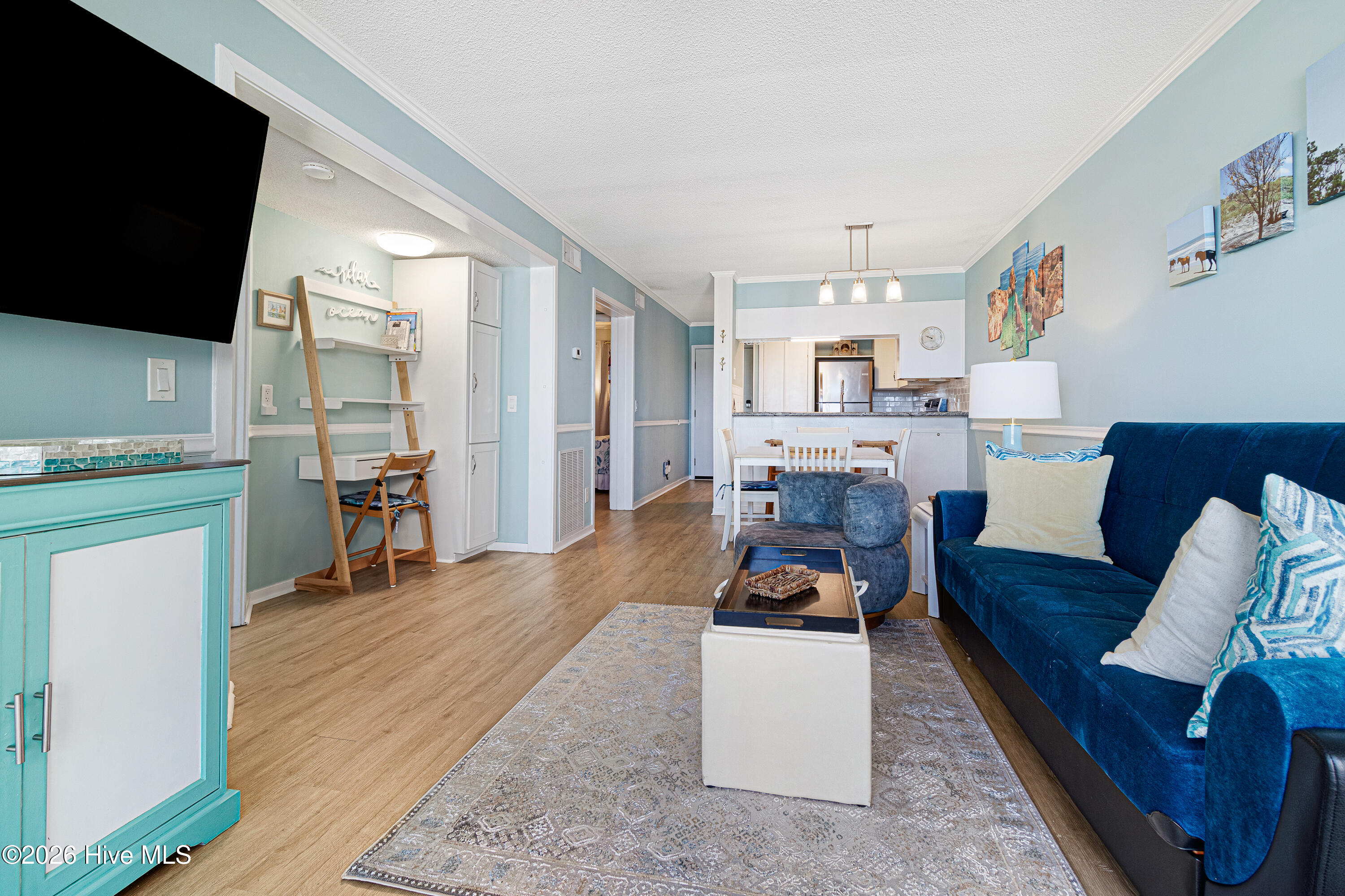 1904 East Fort Macon Road, Unit 355 Atlantic Beach, NC 28512 - Photo 11 of 51 Living room