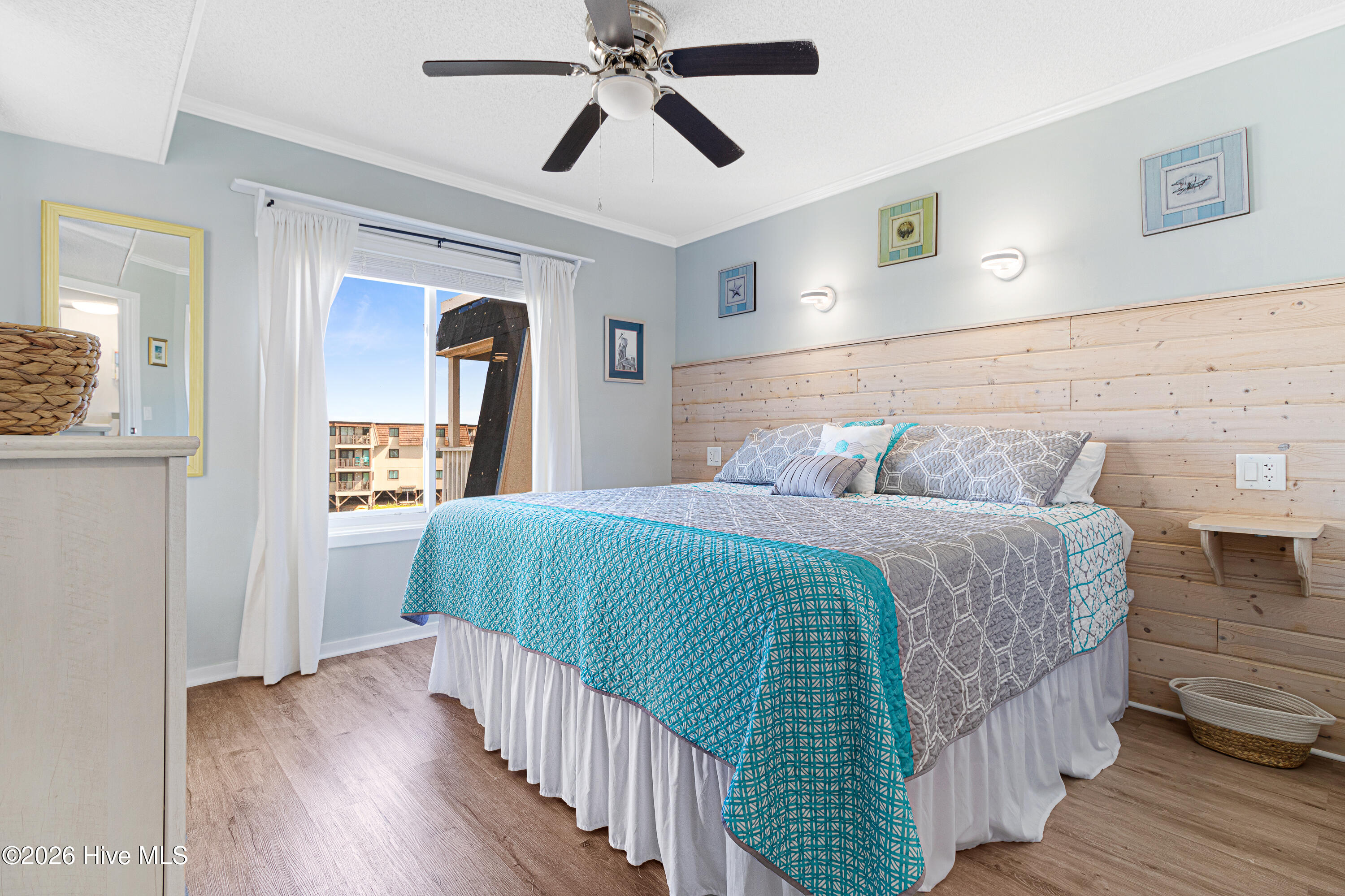 1904 East Fort Macon Road, Unit 355 Atlantic Beach, NC 28512 - Photo 13 of 51 Primary bedroom