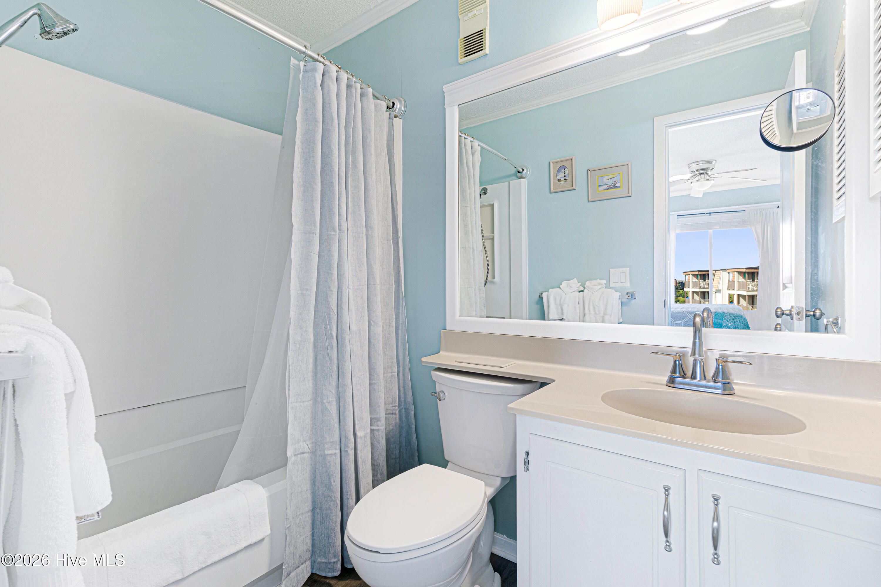 1904 East Fort Macon Road, Unit 355 Atlantic Beach, NC 28512 - Photo 16 of 51 Primary ensuite bath