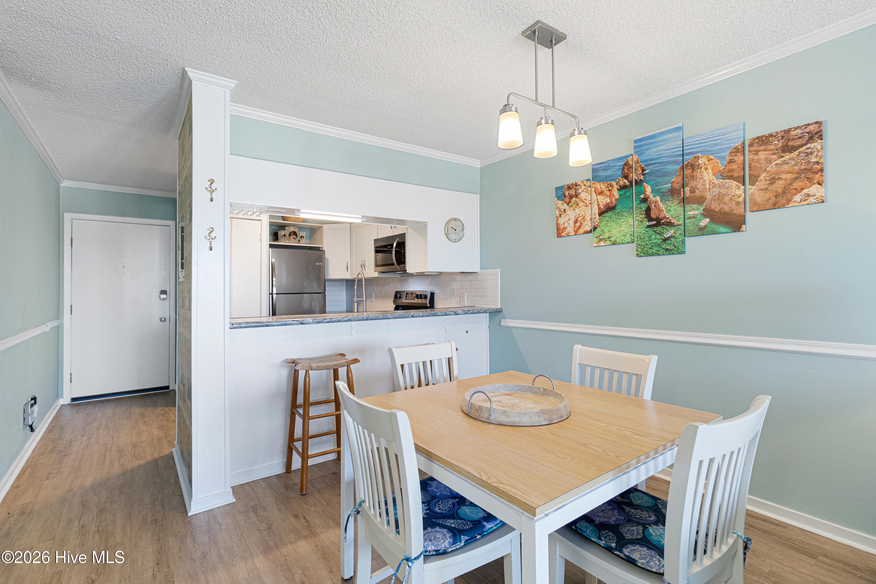 1904 East Fort Macon Road, Unit 355 Atlantic Beach, NC 28512 - Photo 8 of 51 Dining area