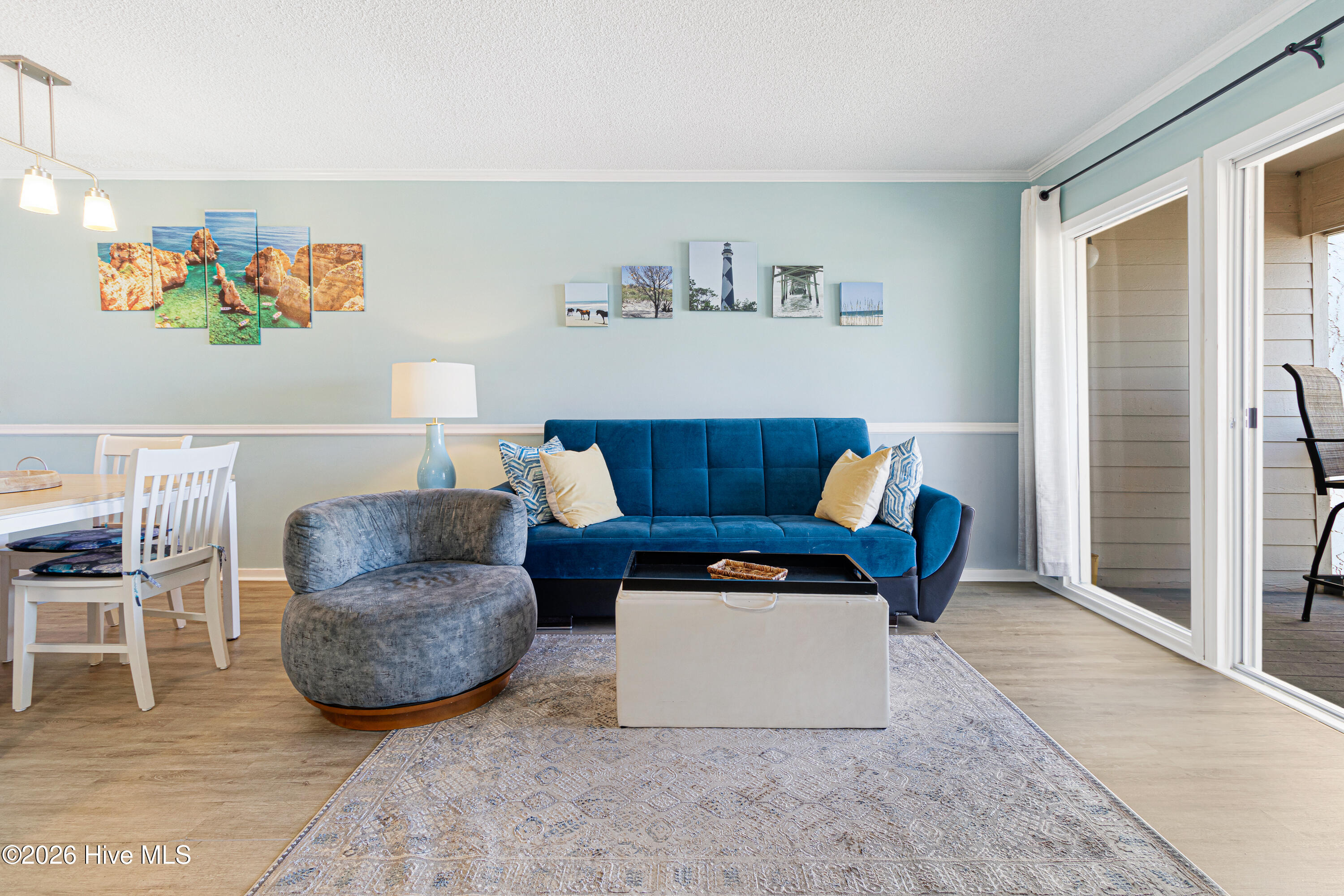 1904 East Fort Macon Road, Unit 355 Atlantic Beach, NC 28512 - Photo 10 of 51 Living room