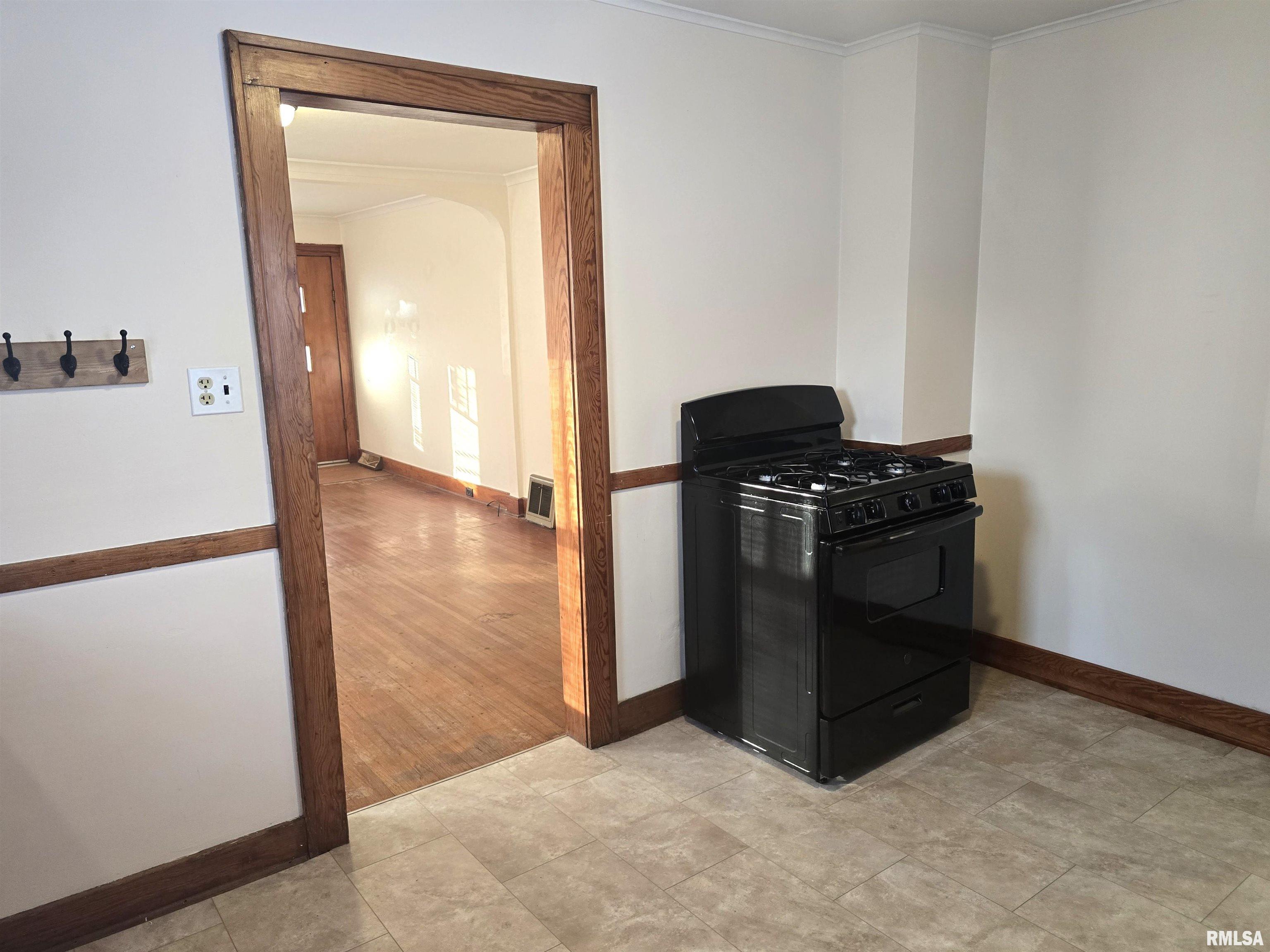 1321 Center Street Pekin, IL 61554 - Photo 13 of 24