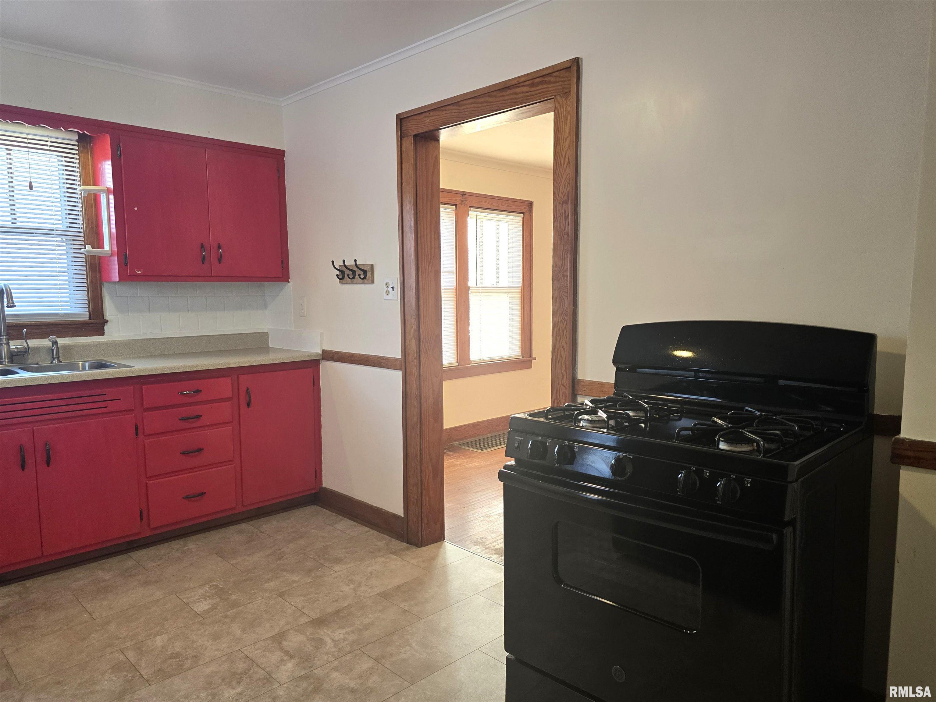 1321 Center Street Pekin, IL 61554 - Photo 14 of 24