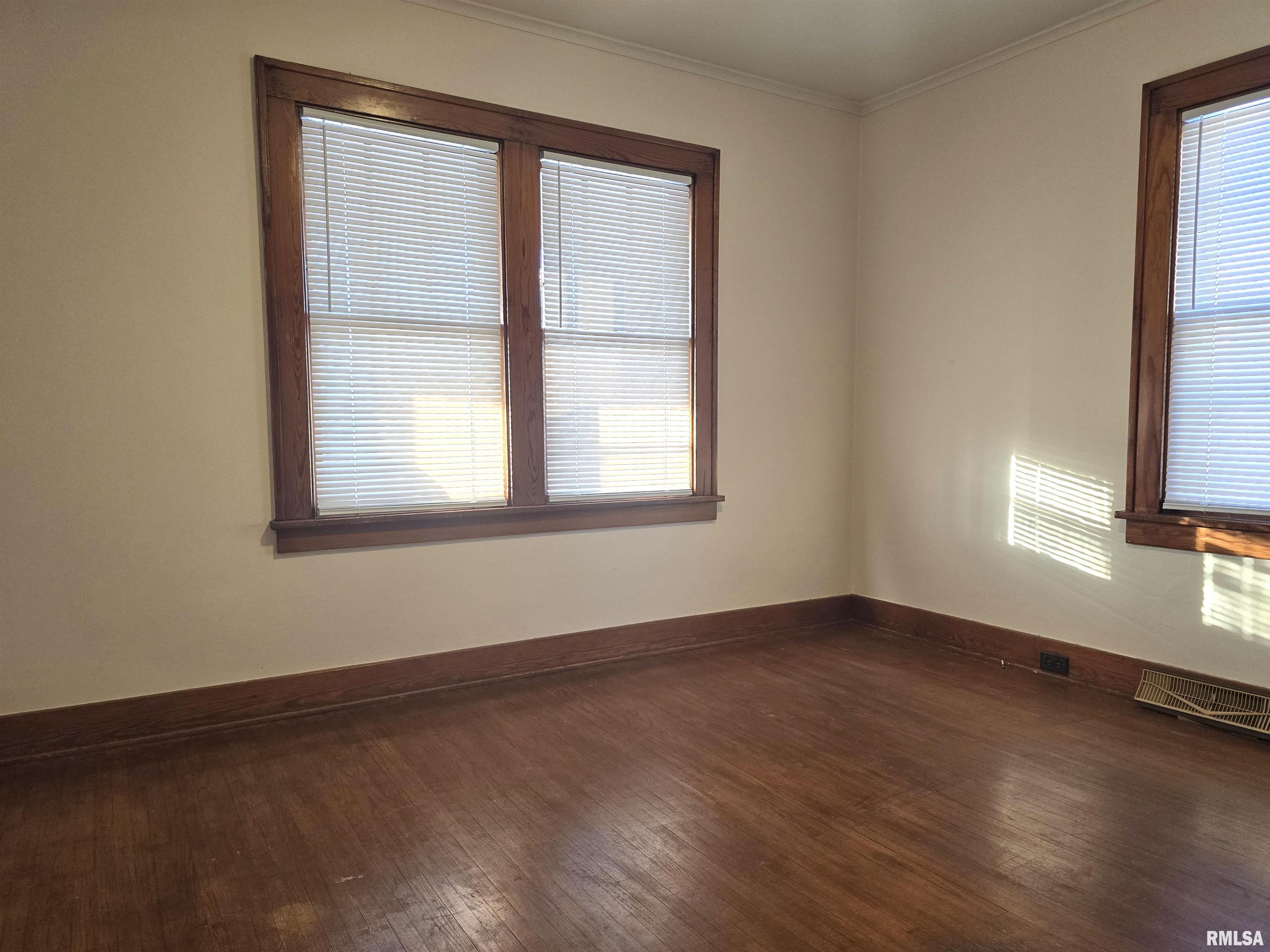 1321 Center Street Pekin, IL 61554 - Photo 16 of 24