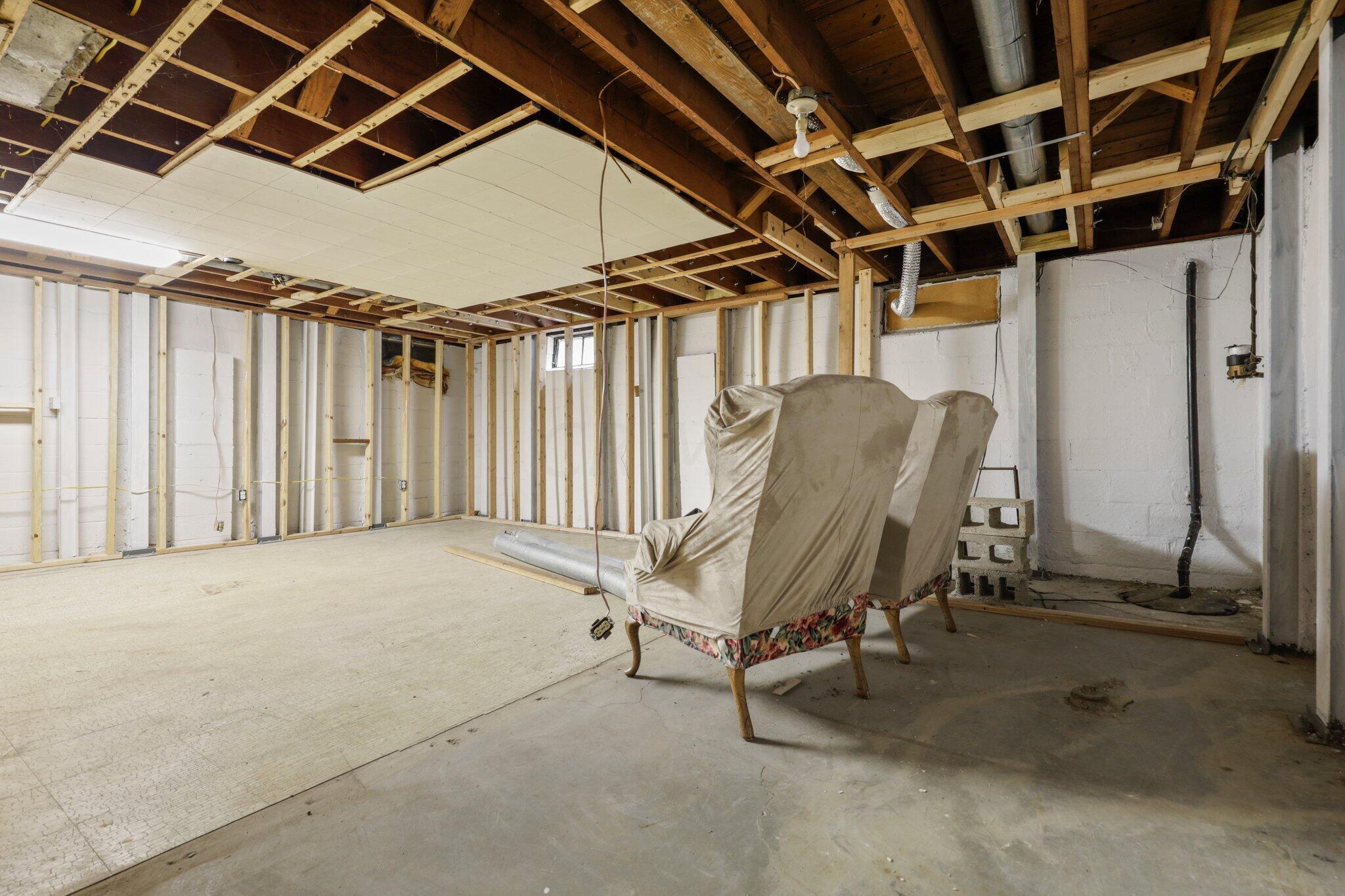 2941 Gerbert Road Columbus, OH 43224 - Photo 28 of 28 27-web-or-mls-_MG_8881