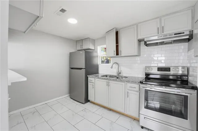 $120,000 | 816 South Woodland Avenue, Independence, MO 64052